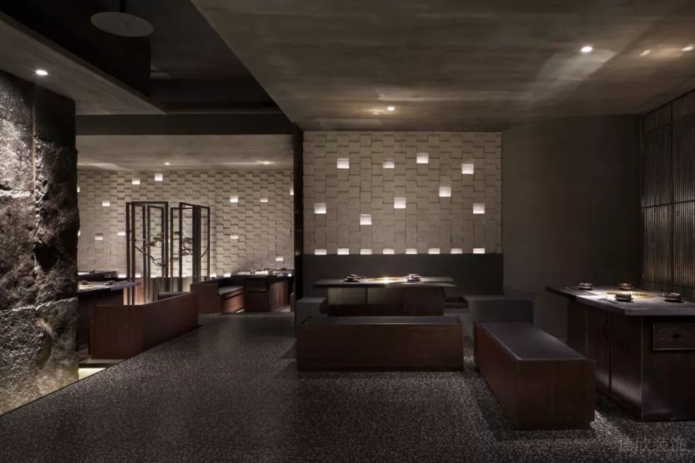 深圳南山海印長(zhǎng)城新中式風(fēng)格烤肉餐廳裝修案例白麻花崗石火燒板背景墻 深圳南山海印長(zhǎng)城新中式風(fēng)格烤肉餐廳裝修案例白麻花崗石火燒板背景墻