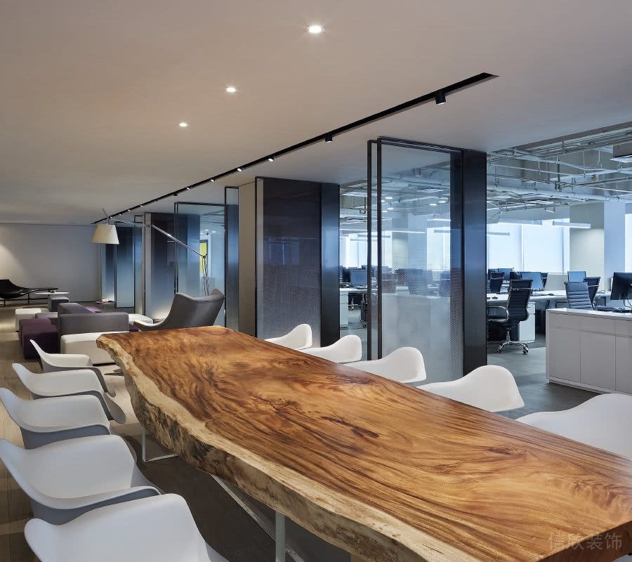 總經(jīng)理辦公室裝修原樹(shù)木接待會(huì)議桌