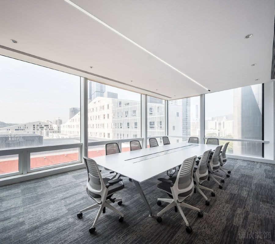 非常簡(jiǎn)約的會(huì)議室裝修平面吊頂線(xiàn)型燈帶