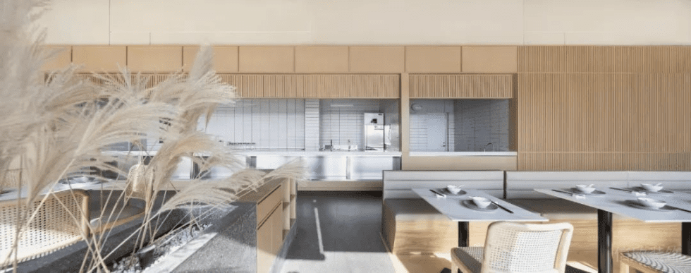 深圳寶安天琴閣原木色調(diào)田園簡(jiǎn)約風(fēng)素食館裝修案例原木格柵墻面裝飾 深圳寶安天琴閣原木色調(diào)田園簡(jiǎn)約風(fēng)素食館裝修案例原木格柵墻面裝飾