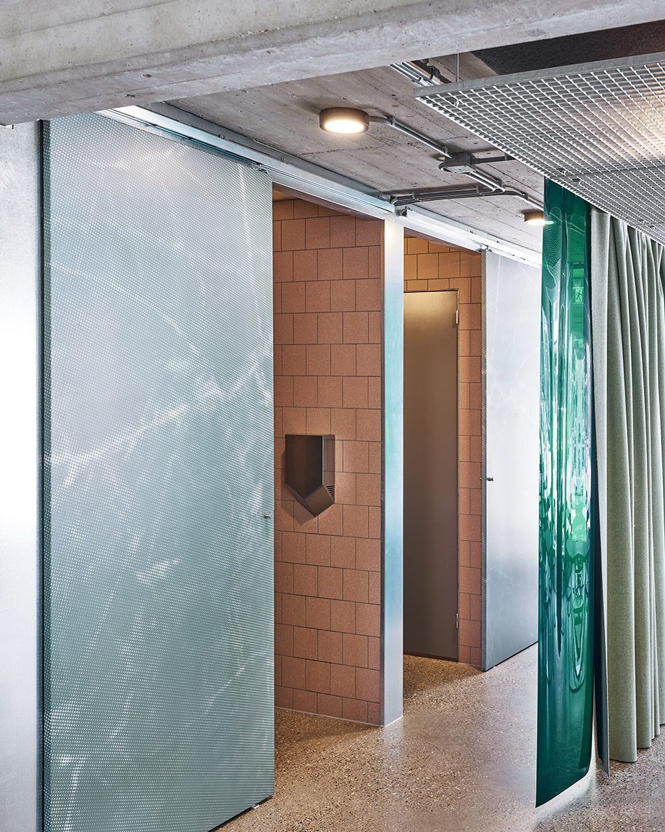 深圳寶安易尚中心灰色調(diào)工業(yè)風(fēng)披薩店裝修案例衛(wèi)生間過(guò)道 深圳寶安易尚中心灰色調(diào)工業(yè)風(fēng)披薩店裝修案例衛(wèi)生間過(guò)道