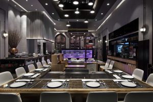 深圳福田金茂禮都灰色調(diào)簡約風(fēng)格鐵板燒餐廳裝修案例大廳效果圖