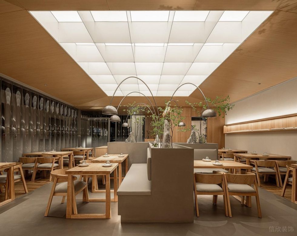深圳龍崗陽光廣場現(xiàn)代中式風(fēng)格私房菜餐廳裝修案例大廳效果圖
