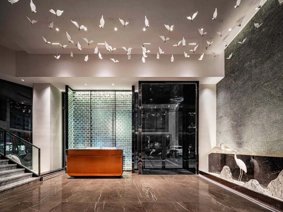 深圳龍華保利悅都現(xiàn)代新中式風(fēng)格江浙菜餐廳裝修案例一層接待廳