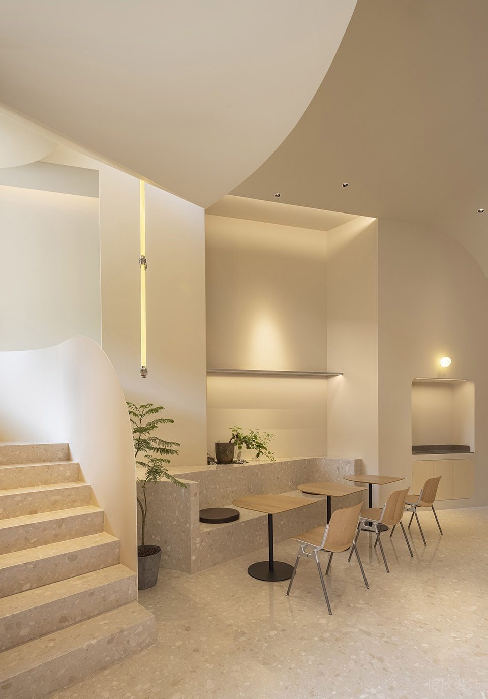 深圳羅湖新2000廣場極簡風(fēng)格甜品咖啡館裝修案例水磨石沙發(fā)