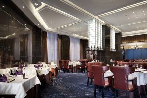 深圳南山天利名城現(xiàn)代中式風(fēng)格湘菜館裝修案例用餐大廳效果圖