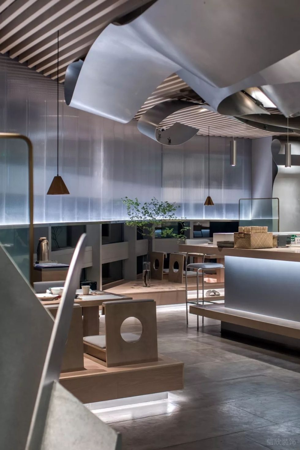 深圳南山天利中央廣場現(xiàn)代新中式風(fēng)格壽司店裝修案例燈光效果