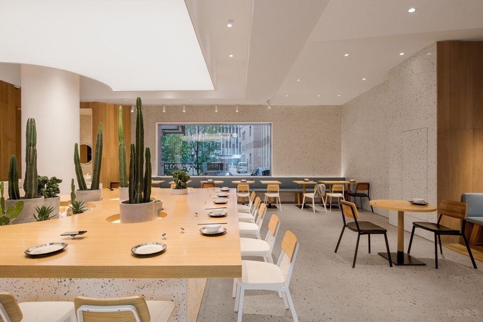 深圳南山香年廣場簡約風(fēng)格自選快餐店裝修案例綠植裝飾 深圳南山香年廣場簡約風(fēng)格自選快餐店裝修案例綠植裝飾