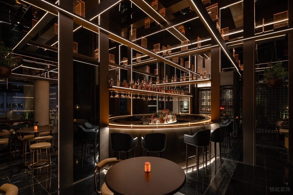 深圳南山怡海廣場輕奢風(fēng)格酒吧裝修案例用餐大廳吧臺休閑區(qū) 深圳南山怡海廣場輕奢風(fēng)格酒吧裝修案例用餐大廳吧臺休閑區(qū)