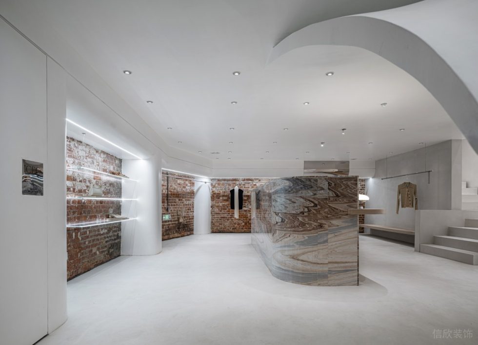 深圳市龍華去觀瀾現(xiàn)代風(fēng)服裝店裝修設(shè)計(jì)金屬弧形隔墻 深圳市龍華去觀瀾現(xiàn)代風(fēng)服裝店裝修設(shè)計(jì)金屬弧形隔墻