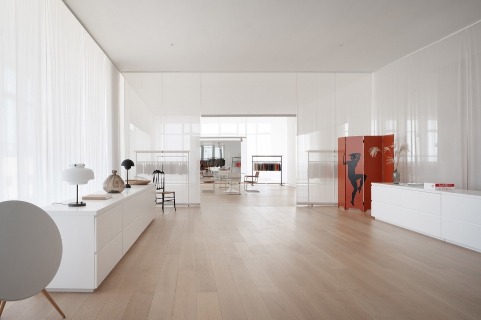 深圳南山東方科技大廈600平方米極簡(jiǎn)現(xiàn)代風(fēng)辦公室裝修案例展廳 深圳南山東方科技大廈600平方米極簡(jiǎn)現(xiàn)代風(fēng)辦公室裝修案例展廳