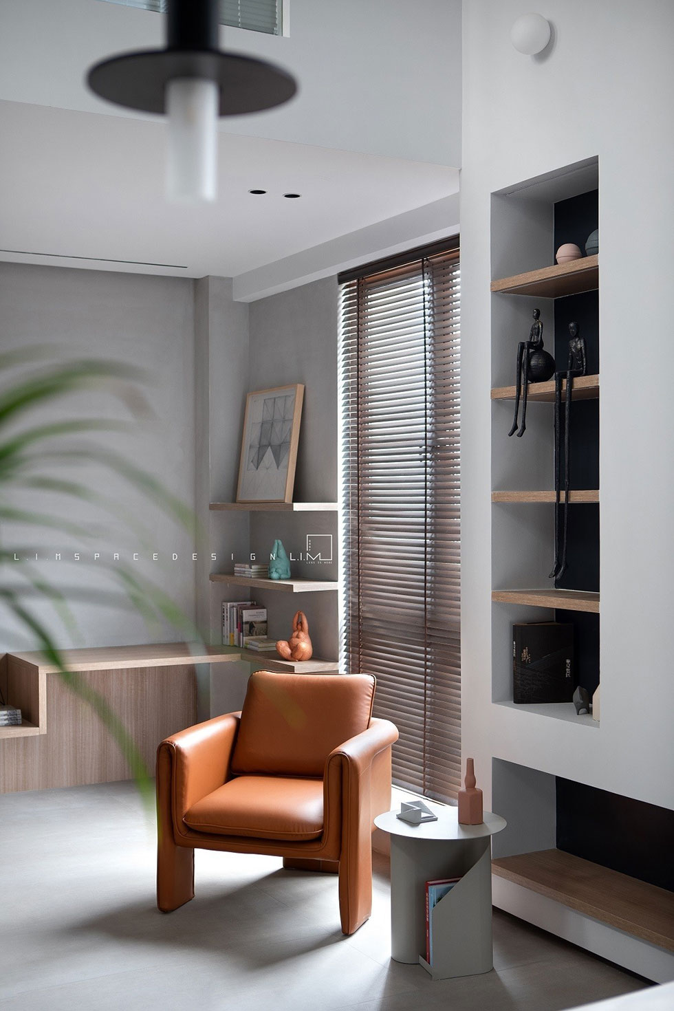 辦公室裝修休息區(qū)一角黃色皮質(zhì)沙發(fā) 辦公室裝修休息區(qū)一角黃色皮質(zhì)沙發(fā)