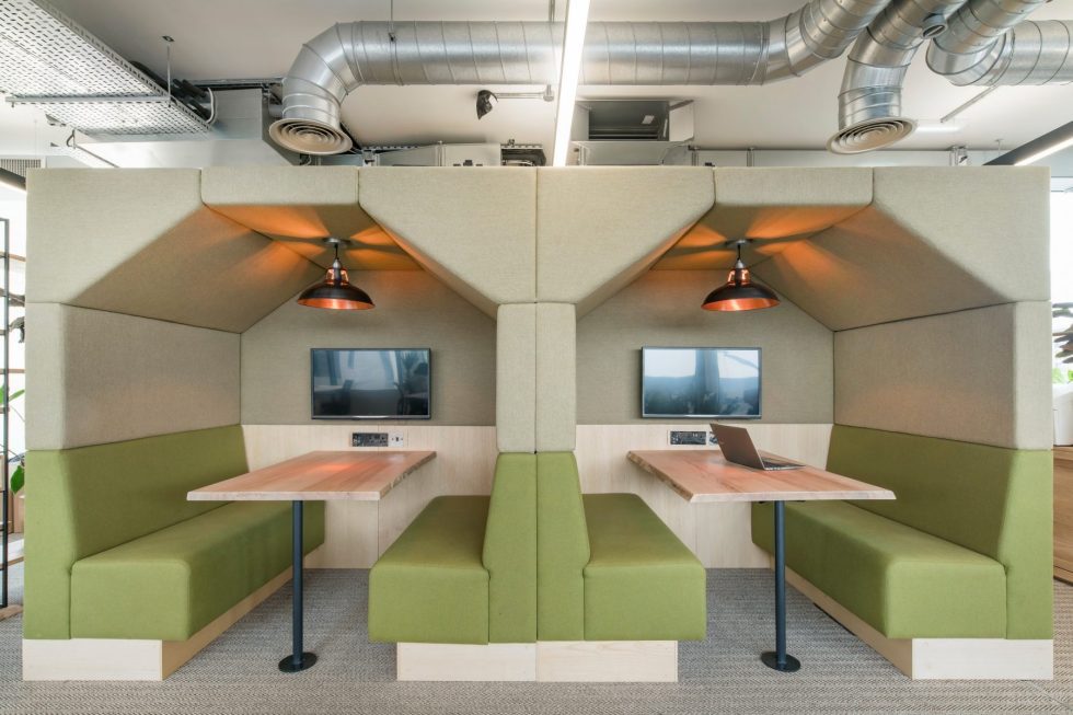 深圳福田京地大廈380平方米田園風(fēng)格辦公室裝修案例洽談區(qū) 深圳福田京地大廈380平方米田園風(fēng)格辦公室裝修案例洽談區(qū)