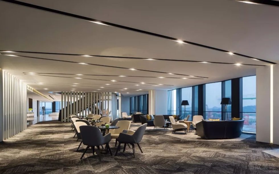 深圳福田中心商務(wù)大廈1300平方米黑白灰現(xiàn)代風辦公室裝修案例洽談廳 深圳福田中心商務(wù)大廈1300平方米黑白灰現(xiàn)代風辦公室裝修案例洽談廳