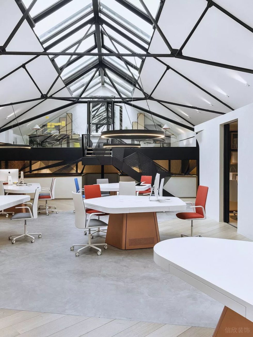 深圳龍崗云里智能園500平方米北歐工業(yè)風(fēng)辦公室裝修案例辦公大廳 深圳龍崗云里智能園500平方米北歐工業(yè)風(fēng)辦公室裝修案例辦公大廳