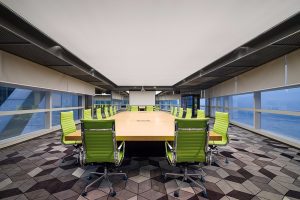 深圳南山訊美科技廣場600平方米工業(yè)風辦公室裝修案例會議室