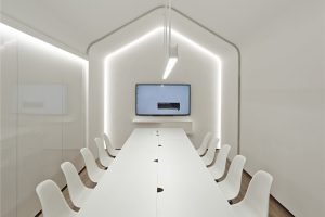 深圳坪山開沃大廈350平方米簡(jiǎn)約北歐風(fēng)辦公室裝修案例會(huì)議室效果圖