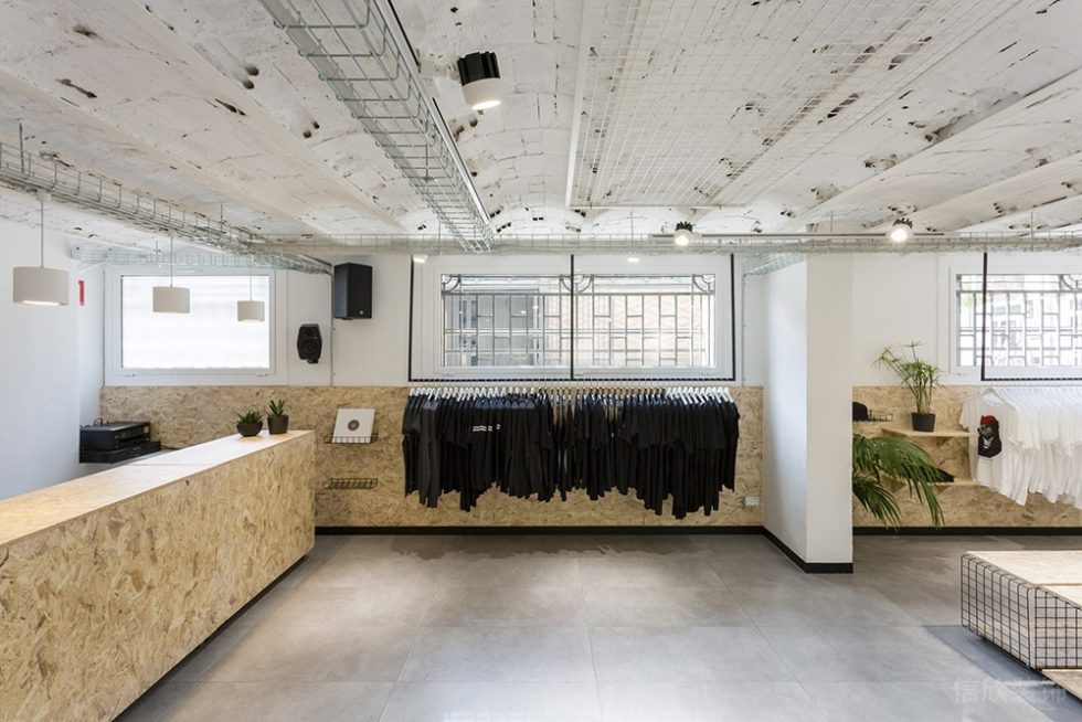 深圳市寶安區(qū)石巖巴塞羅那clap Studio的suara服裝店裝修設(shè)計(jì)效果圖 深圳市寶安區(qū)石巖巴塞羅那clap Studio的suara服裝店裝修設(shè)計(jì)效果圖