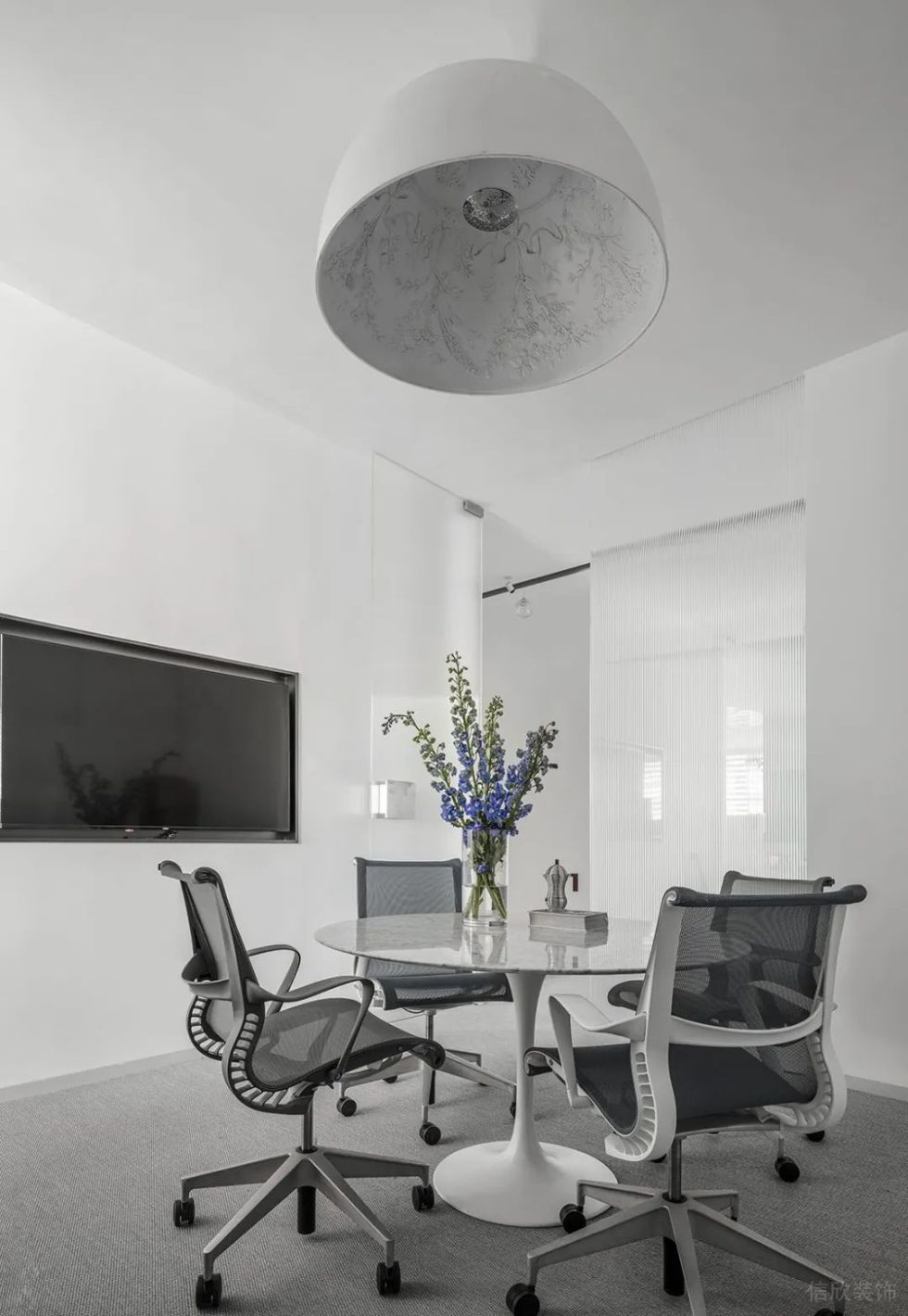 深圳龍崗科爾達(dá)大廈900平方米極簡藝術(shù)風(fēng)辦公室裝修案例洽談室 深圳龍崗科爾達(dá)大廈900平方米極簡藝術(shù)風(fēng)辦公室裝修案例洽談室