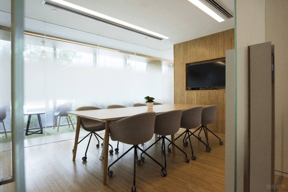 深圳南山陽光粵海大廈2800平方米現(xiàn)代主義自然風(fēng)辦公室裝修案例會(huì)議室