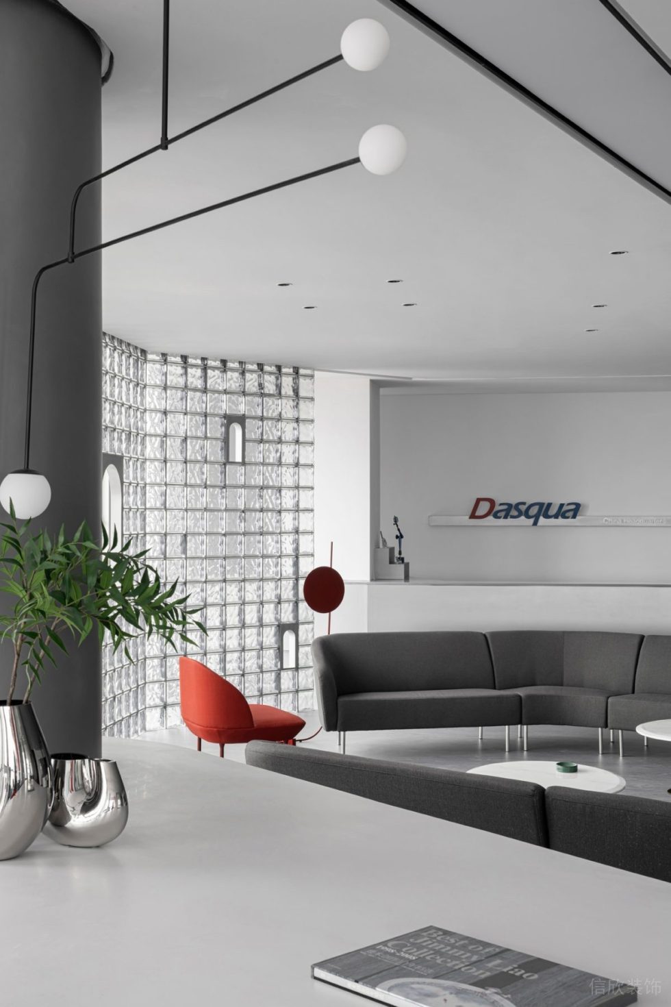 長(zhǎng)虹科技大廈現(xiàn)代主義辦公室裝修方案 灰色沙發(fā)
