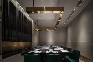 輕奢貴氣餐廳多人聚餐小包間裝修設(shè)計(jì)