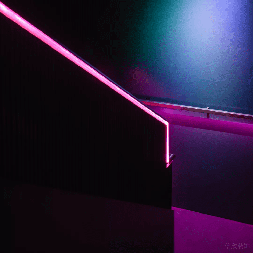 深圳寶安傳統(tǒng)現代結合酒館樓梯燈光裝修設計