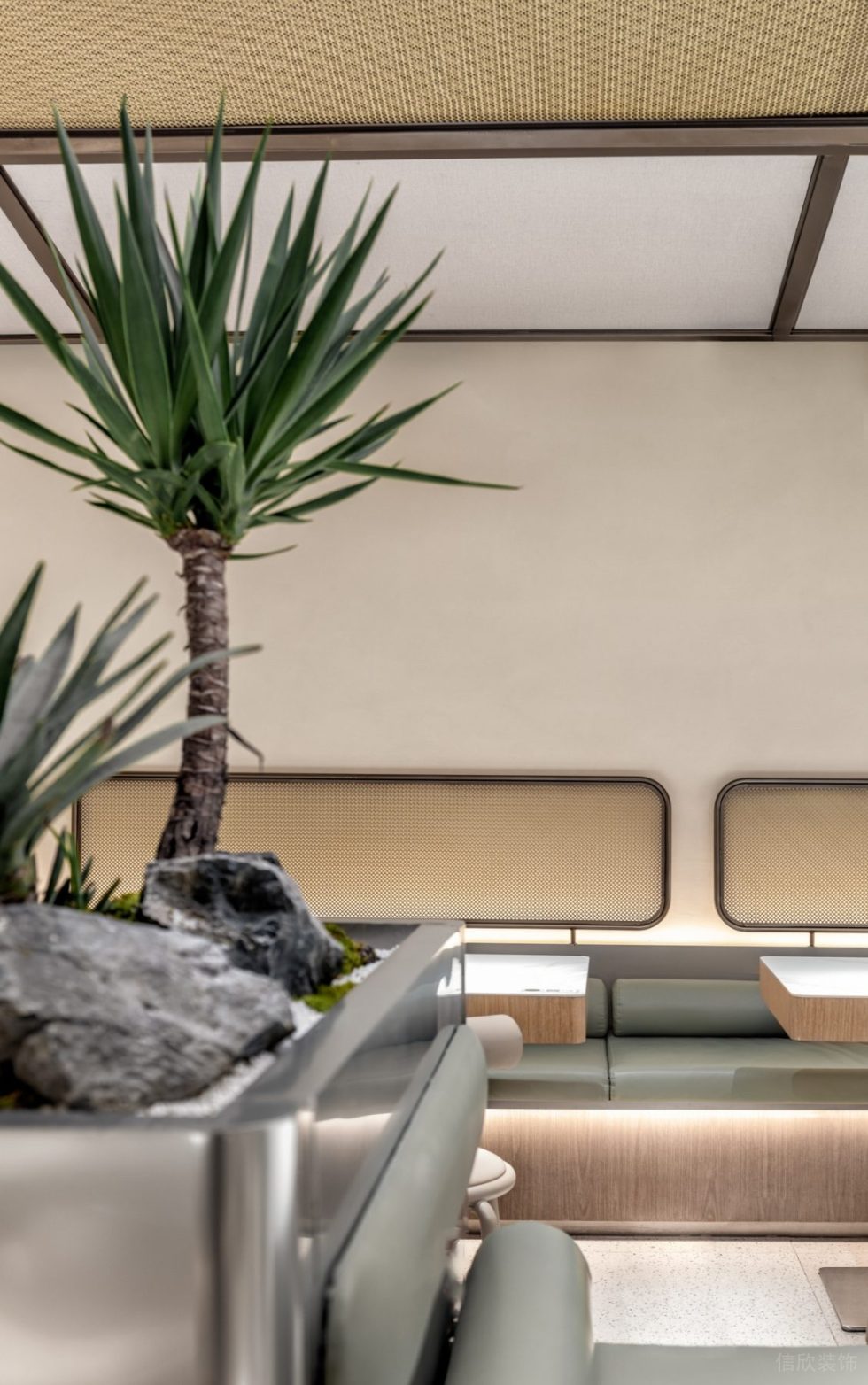 深圳寶安藝術(shù)日式食堂綠植細節(jié)裝修設(shè)計