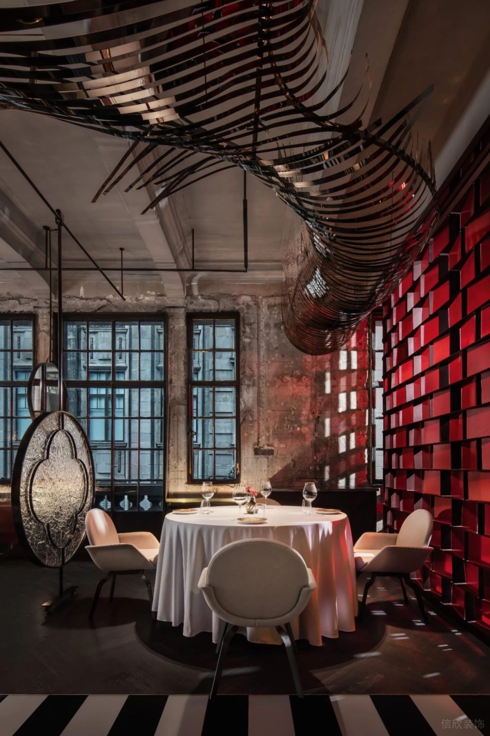 深圳光明時尚西餐廳特別角落餐位裝修設(shè)計