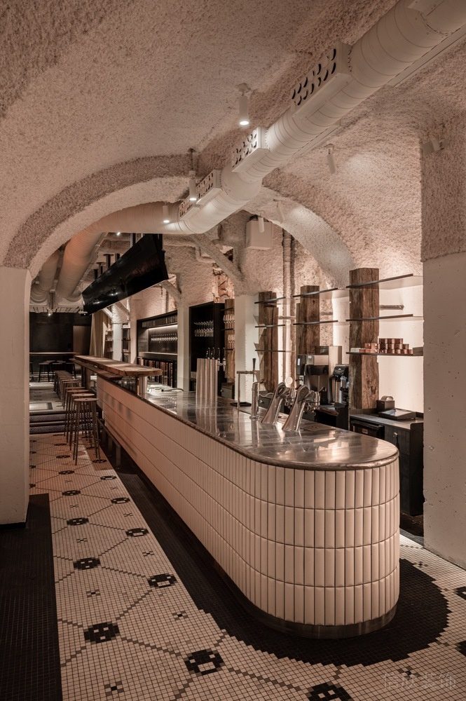 深圳羅湖區(qū)輕工業(yè)風(fēng)格餐廳白色吧臺(tái)裝修設(shè)計(jì)