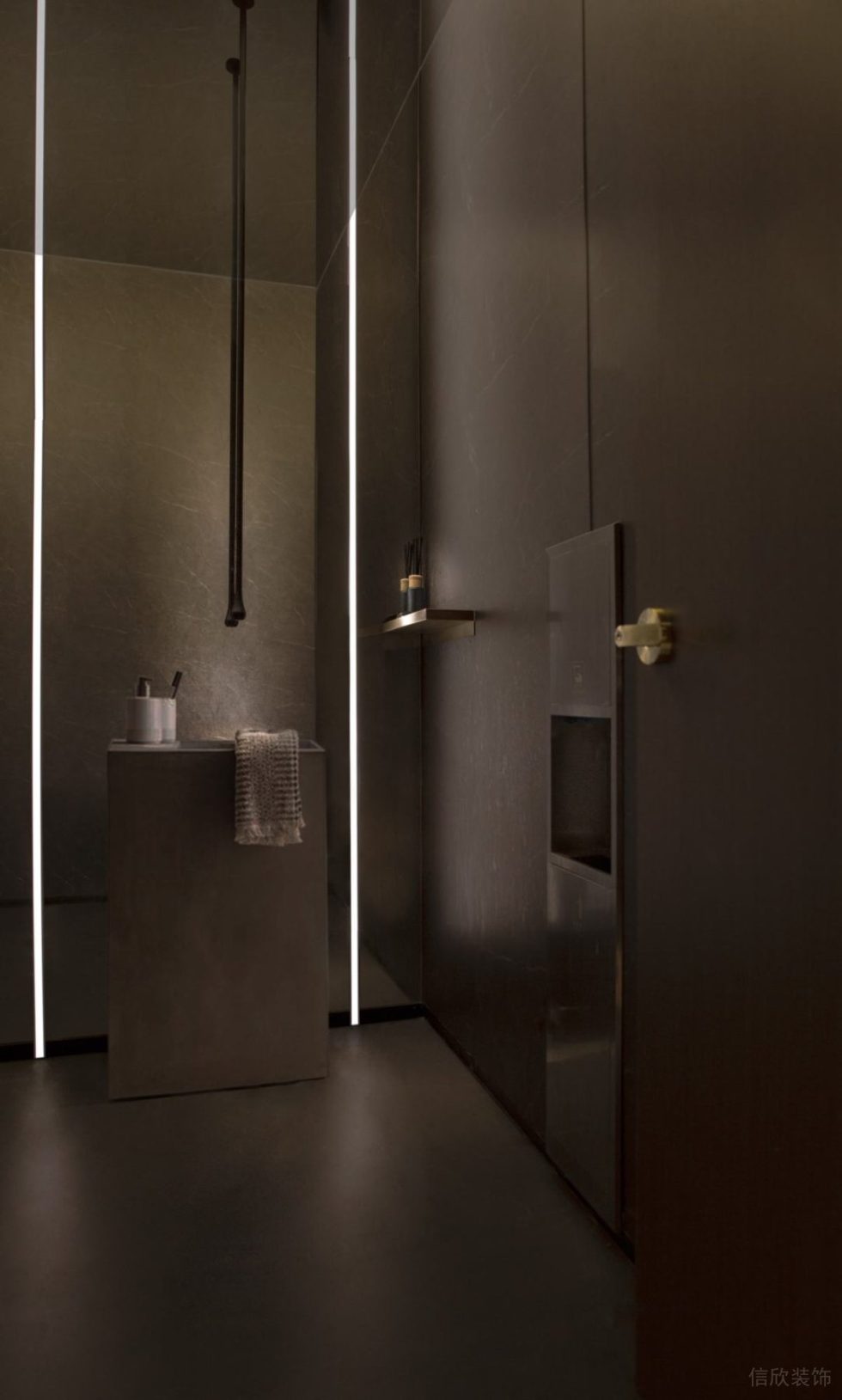 深圳龍華新中式風(fēng)格餐廳洗手間線條感燈帶裝修設(shè)計