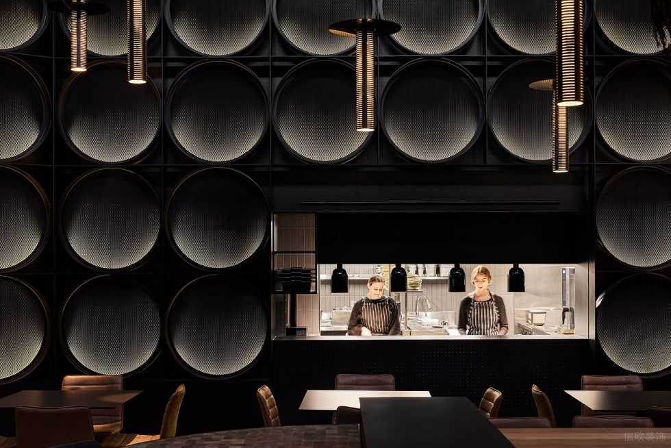 深圳南山黑金高雅酒吧廚房窗口設(shè)計裝修