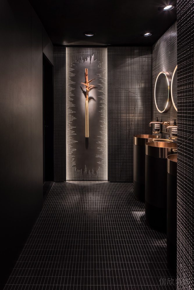 深圳南山黑色金屬高雅酒吧飾品裝修設(shè)計