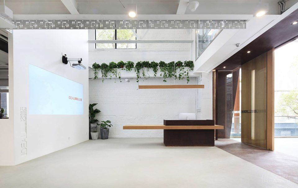 深圳南山佳嘉豪商務(wù)大廈1000平方米簡(jiǎn)約式工業(yè)混搭風(fēng)辦公室裝修案例前廳 深圳南山佳嘉豪商務(wù)大廈1000平方米簡(jiǎn)約式工業(yè)混搭風(fēng)辦公室裝修案例前廳