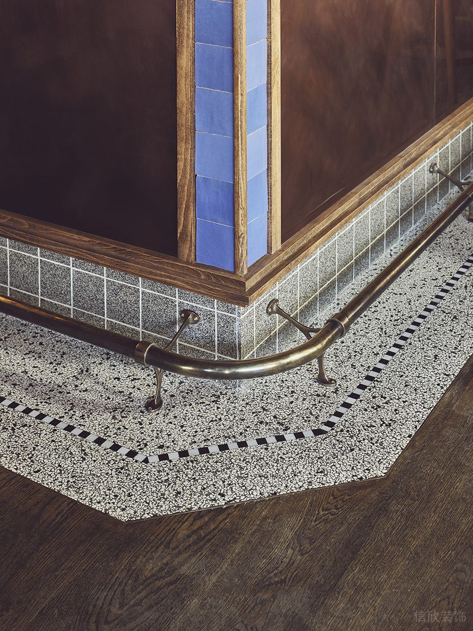 深圳南山街角酒吧店鋪踢腳線細(xì)節(jié)裝修設(shè)計(jì)