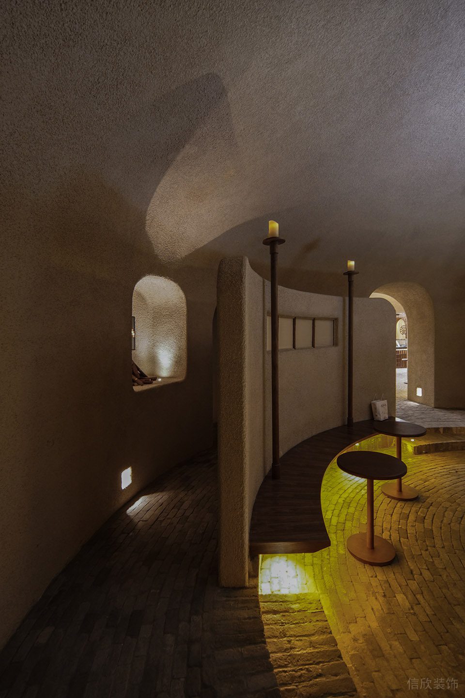 深圳南山區(qū)復(fù)古風茶室棕色卡座裝修設(shè)計