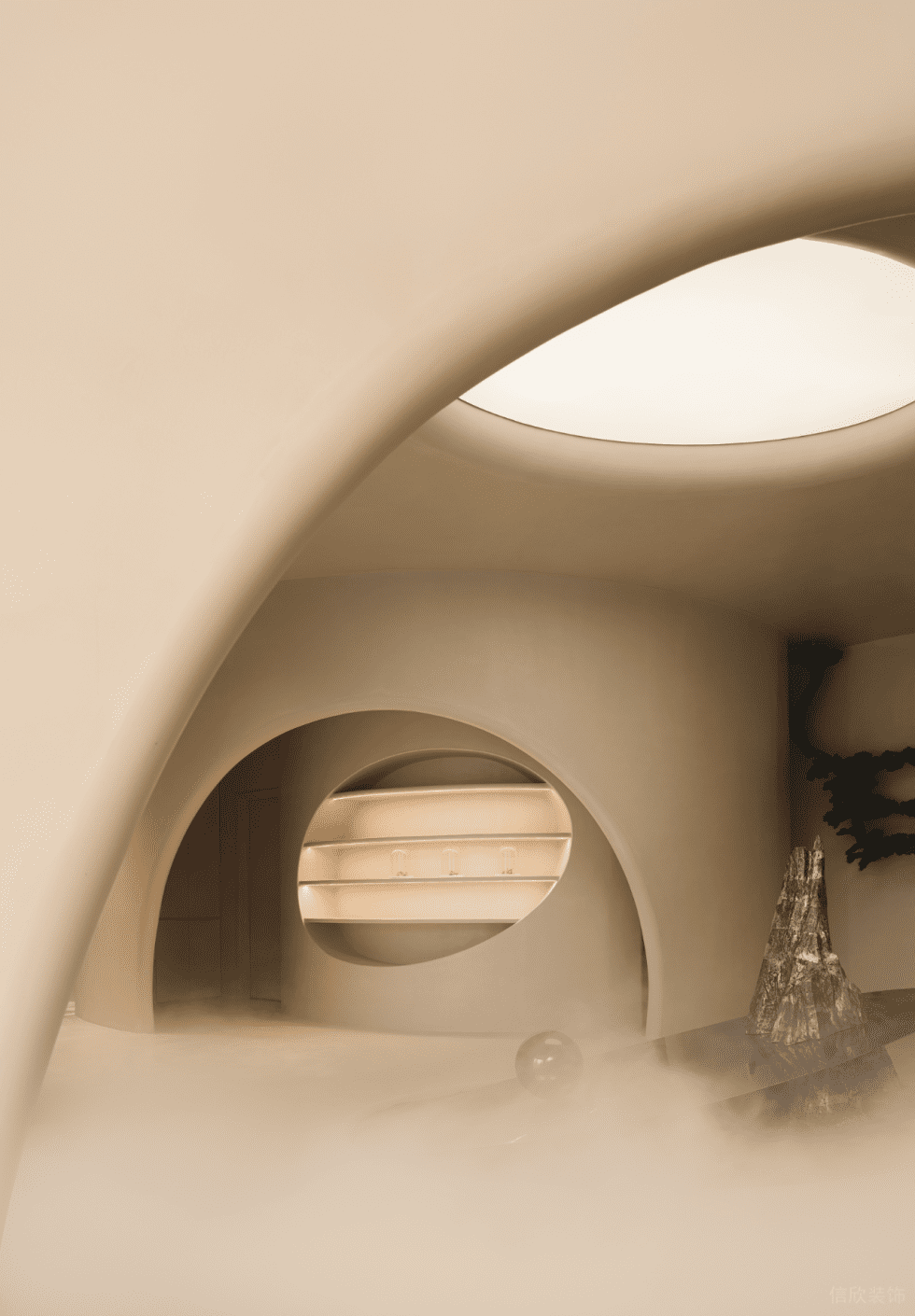 深圳市福田區(qū)八卦嶺現(xiàn)代風(fēng)零售空間 頂面