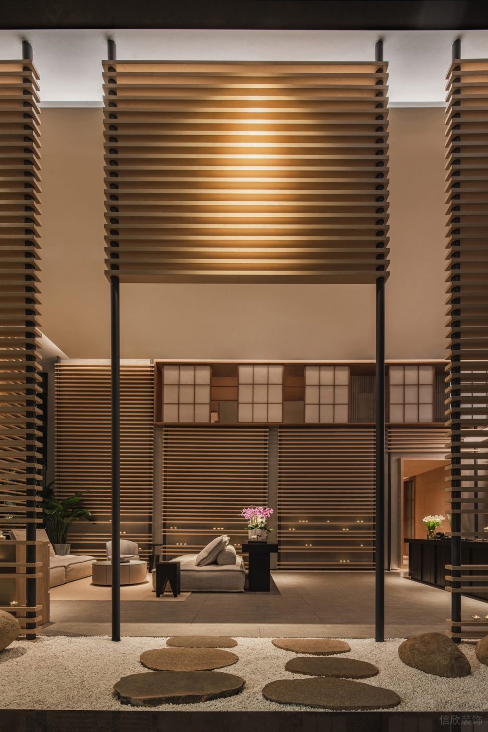 深圳市福田區(qū)保稅區(qū)新中式風蘭美容抗衰中心裝修設計實景效果圖-大廳枯山水景入口