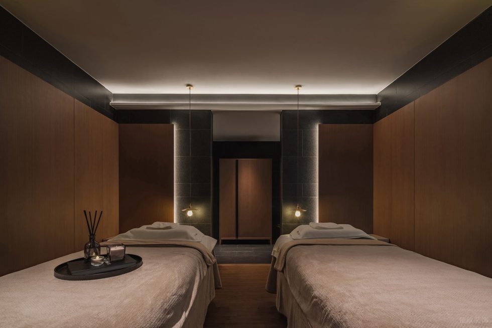 深圳市福田區(qū)保稅區(qū)新中式風蘭美容抗衰中心裝修設計實景效果圖-Vip雙人美容間