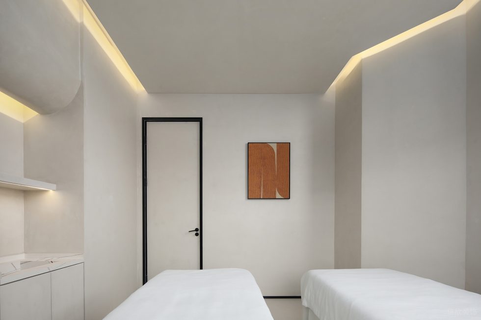 深圳市福田區(qū)車公廟現(xiàn)代風(fēng)abear Beauty愛小熊醫(yī)療美容裝修設(shè)計效果圖-雙人間美容間二 深圳市福田區(qū)車公廟現(xiàn)代風(fēng)abear Beauty愛小熊醫(yī)療美容裝修設(shè)計效果圖-雙人間美容間二