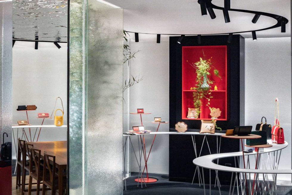 深圳市福田中心區(qū)現(xiàn)代風(fēng)皮革藝術(shù)形象店裝修設(shè)計-入戶 深圳市福田中心區(qū)現(xiàn)代風(fēng)皮革藝術(shù)形象店裝修設(shè)計-入戶