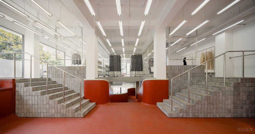 深圳市龍崗區(qū)平湖工業(yè)風(fēng)服裝店裝修設(shè)計-紅色工業(yè)風(fēng)二層 深圳市龍崗區(qū)平湖工業(yè)風(fēng)服裝店裝修設(shè)計-紅色工業(yè)風(fēng)二層
