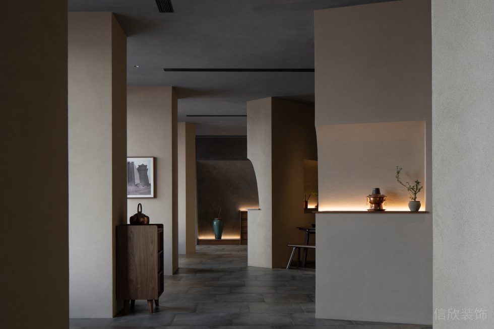 深圳市龍崗區(qū)中式風(fēng)格餐廳白色陶藝品擺件裝修設(shè)計