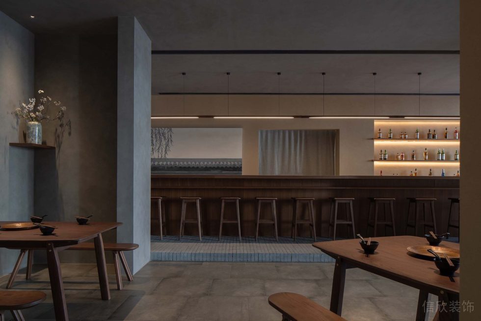 深圳市龍崗區(qū)中式風格餐廳仿古式開放吧臺裝修設(shè)計