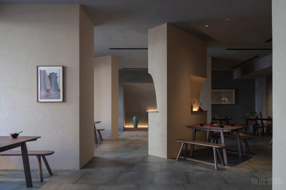 深圳市龍崗區(qū)中式風(fēng)格餐廳白黃色內(nèi)部布局裝修設(shè)計