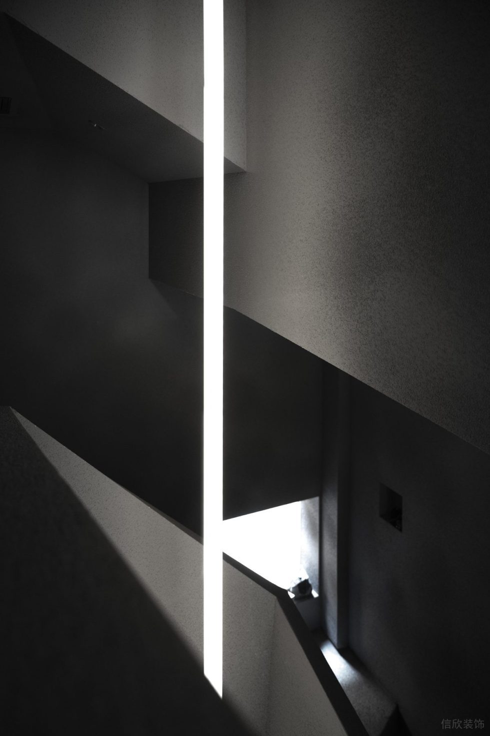 深圳市羅湖區(qū)蓮塘現(xiàn)代風(fēng)原創(chuàng)首飾品牌店·峻造匠人工坊裝修設(shè)計-細節(jié)四