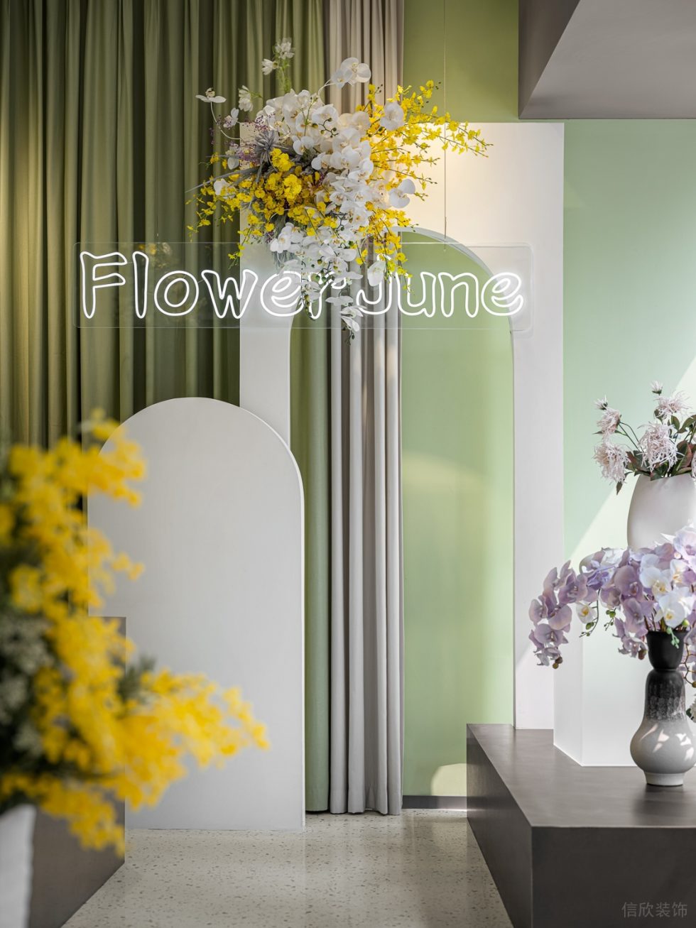 深圳市南山中心區(qū)現(xiàn)代風(fēng)花店裝修設(shè)計(jì)實(shí)景效果圖-細(xì)節(jié) 深圳市南山中心區(qū)現(xiàn)代風(fēng)花店裝修設(shè)計(jì)實(shí)景效果圖-細(xì)節(jié)