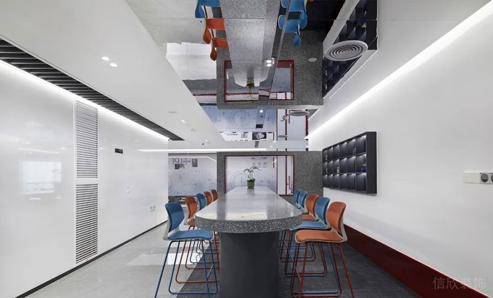 現(xiàn)代極簡主義灰色主調(diào)辦公室裝修 休閑吧臺