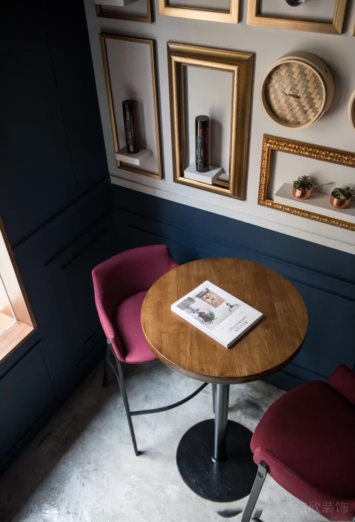 北歐簡約風(fēng)飲品店相框裝飾背景墻裝修設(shè)計