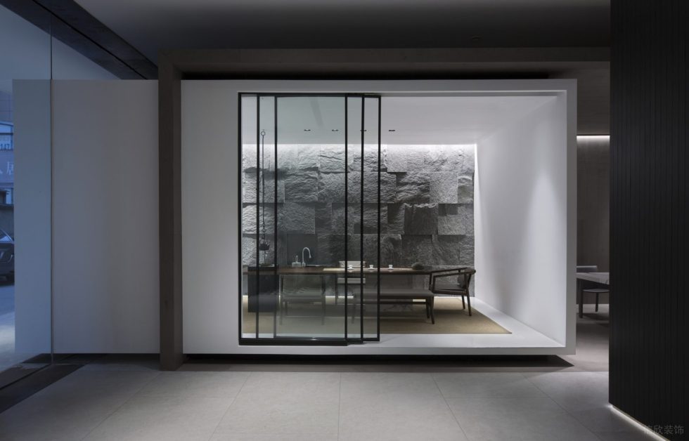 多元極簡(jiǎn)風(fēng)辦公室裝修設(shè)計(jì)灰白色茶室 多元極簡(jiǎn)風(fēng)辦公室裝修設(shè)計(jì)灰白色茶室